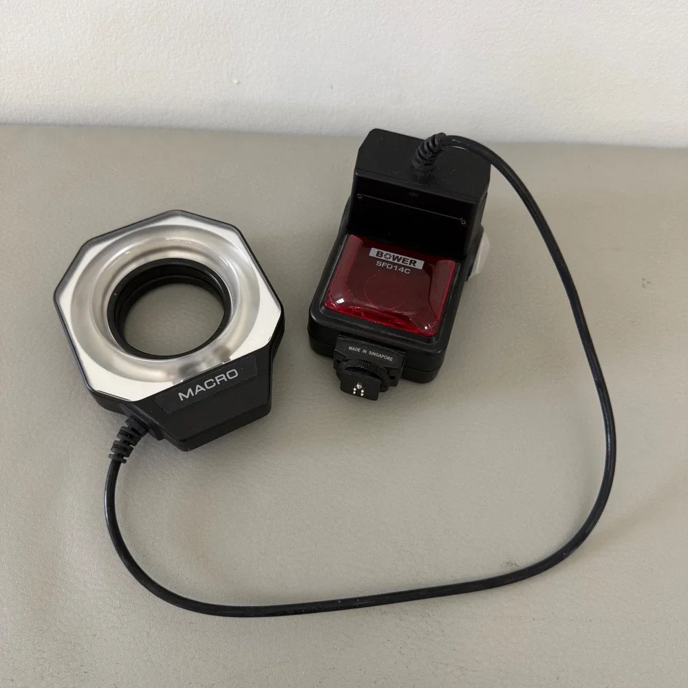 Bower SFD14C TTL Dedicated Macro Digital‎ Ring Flash for Canon DSLR Cameras